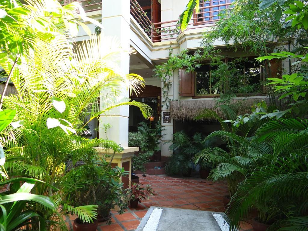 Alibi Guesthouse พนมเปญ ภายนอก รูปภาพ