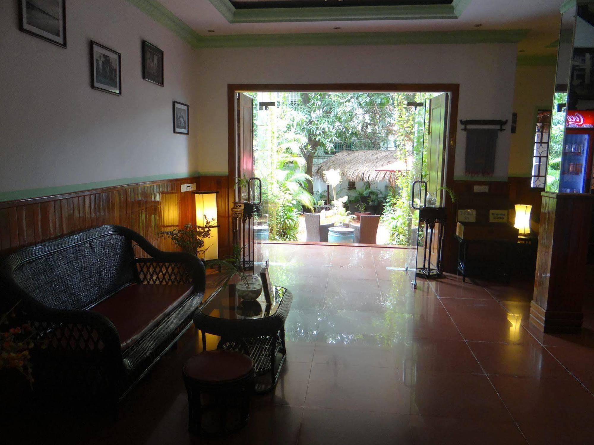 Alibi Guesthouse พนมเปญ ภายนอก รูปภาพ