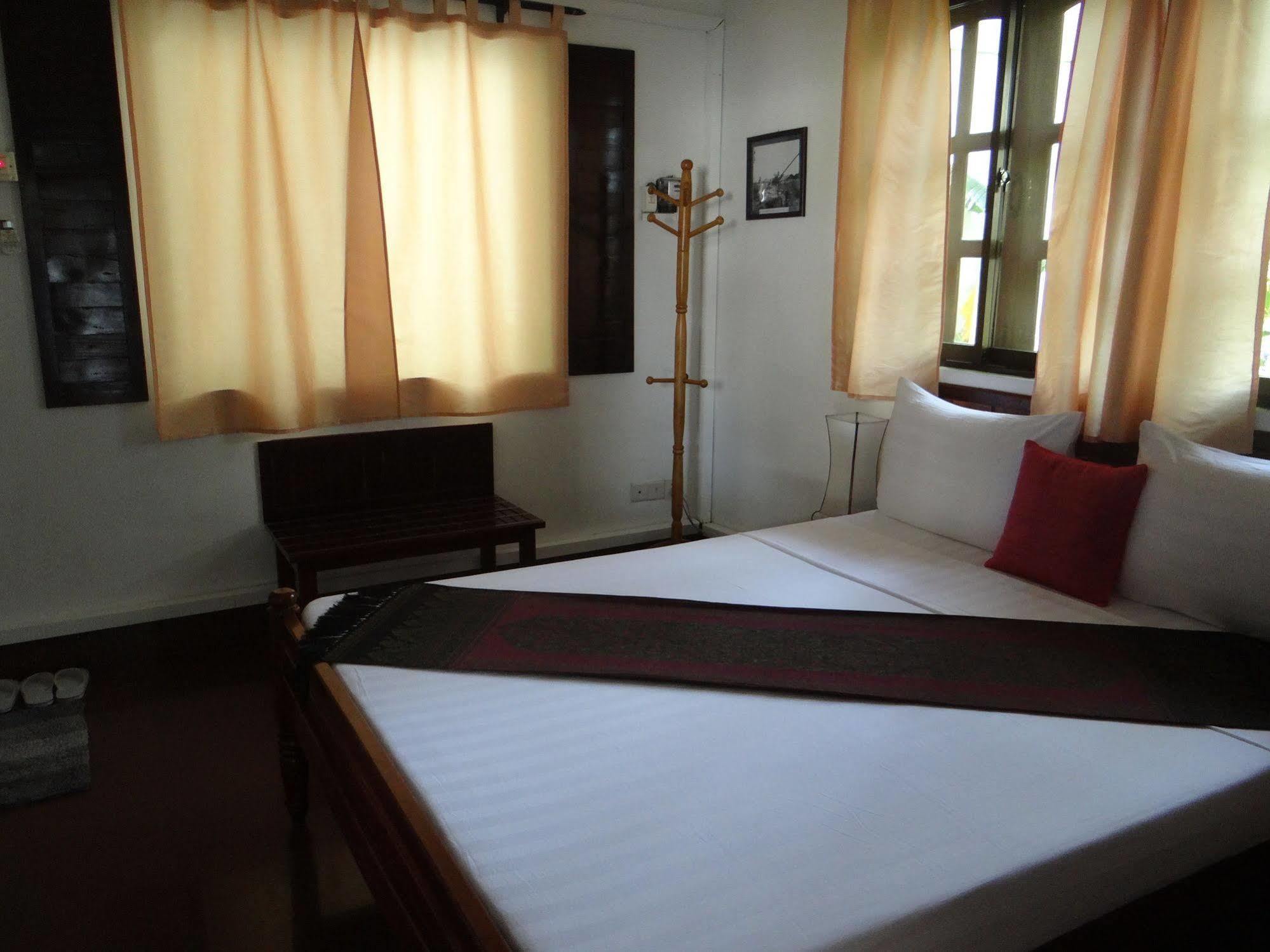 Alibi Guesthouse พนมเปญ ภายนอก รูปภาพ