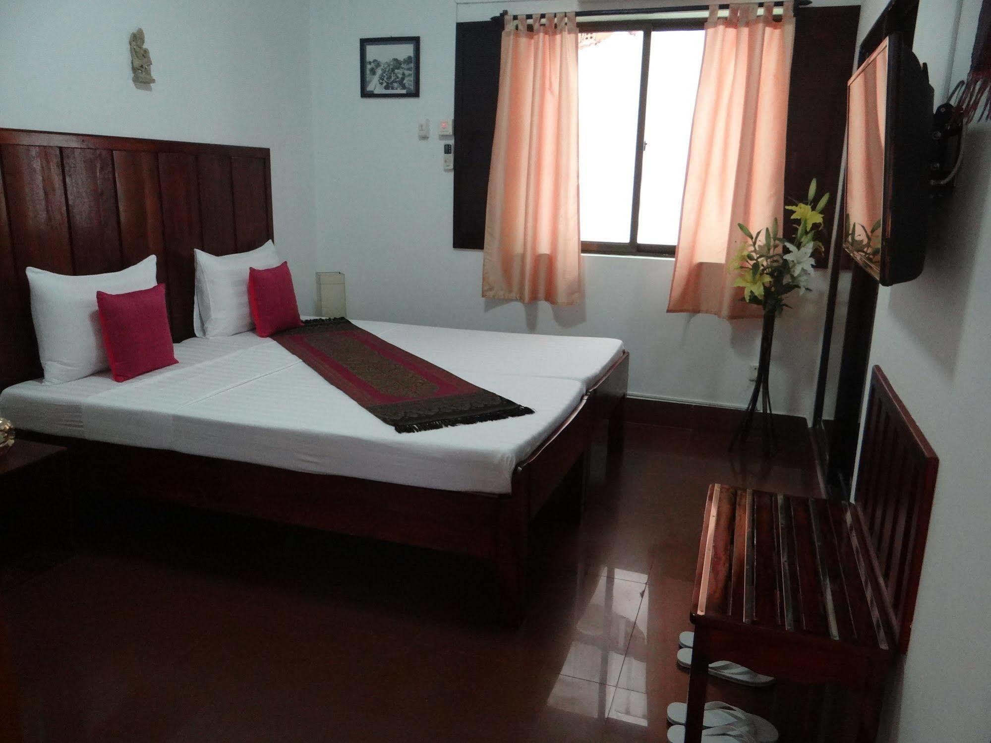 Alibi Guesthouse พนมเปญ ภายนอก รูปภาพ
