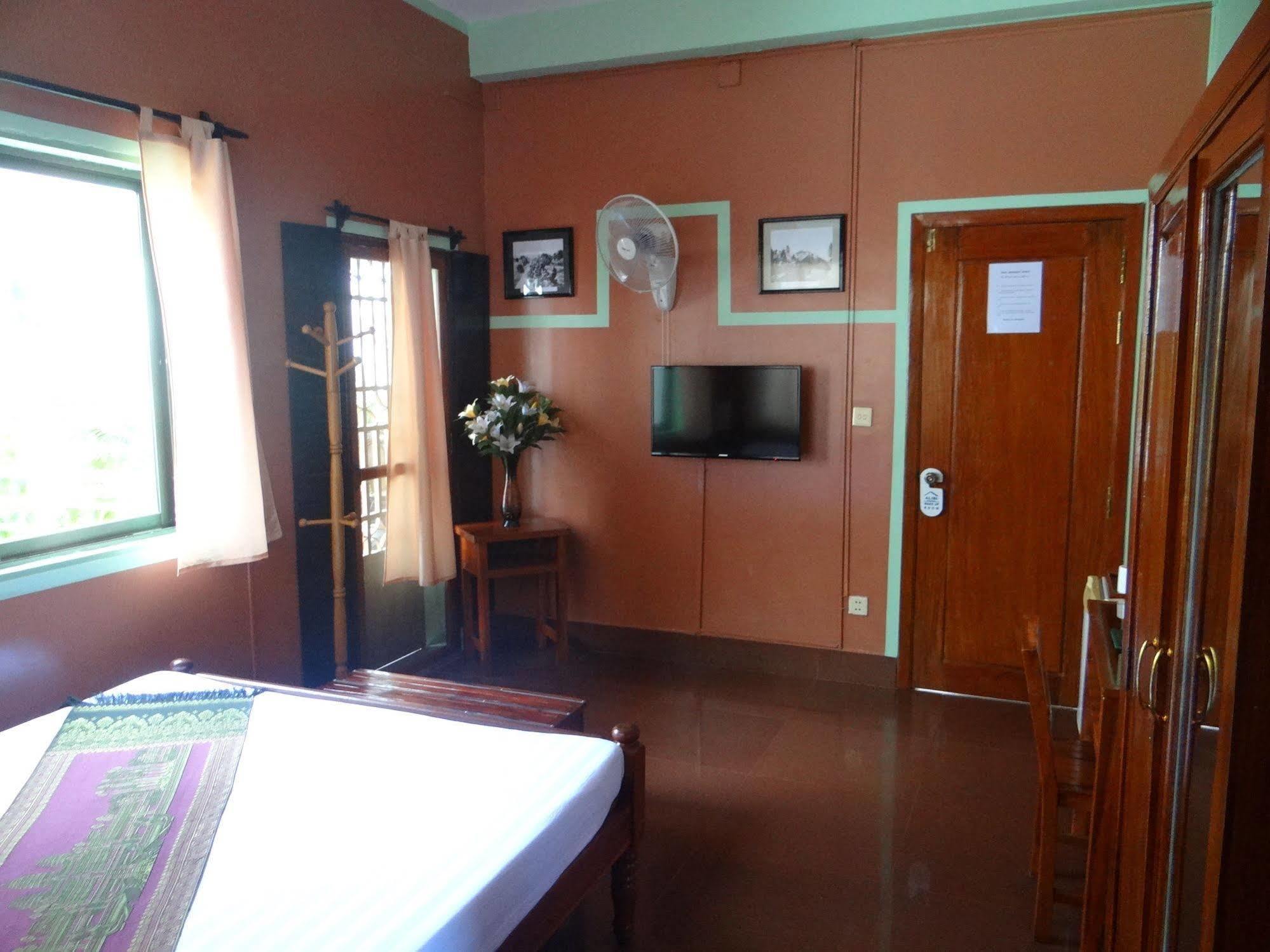 Alibi Guesthouse พนมเปญ ภายนอก รูปภาพ